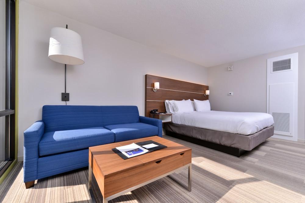 Holiday Inn Express & Suites Springfield By Ihg Kültér fotó