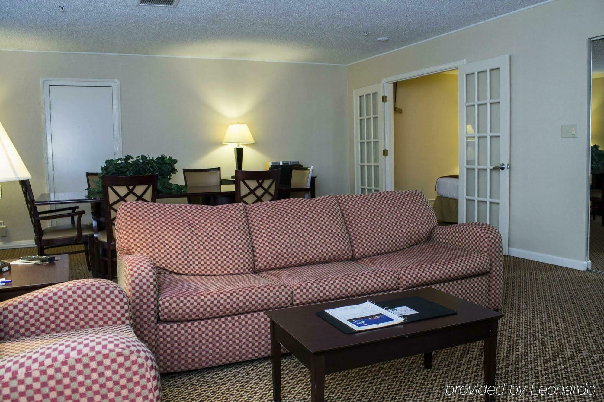 Holiday Inn Express & Suites Springfield By Ihg Kültér fotó
